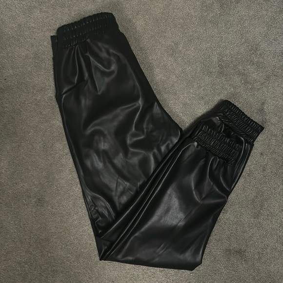 Faux leather pants - Picture 1 of 3